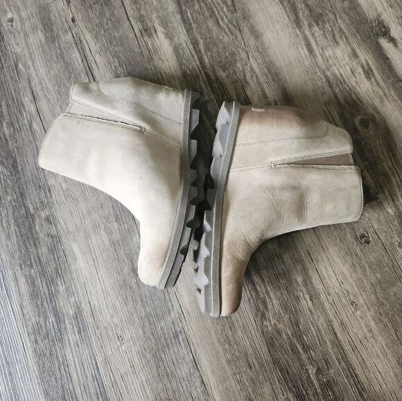 Sorel Joan Of Arctic Leather Wedge Zip Tan Ankle Booties with Chunky Sole - Picture 3 of 7